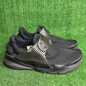 Nike Sock Dart Women's Size 11 Running Shoes Triple Black‎